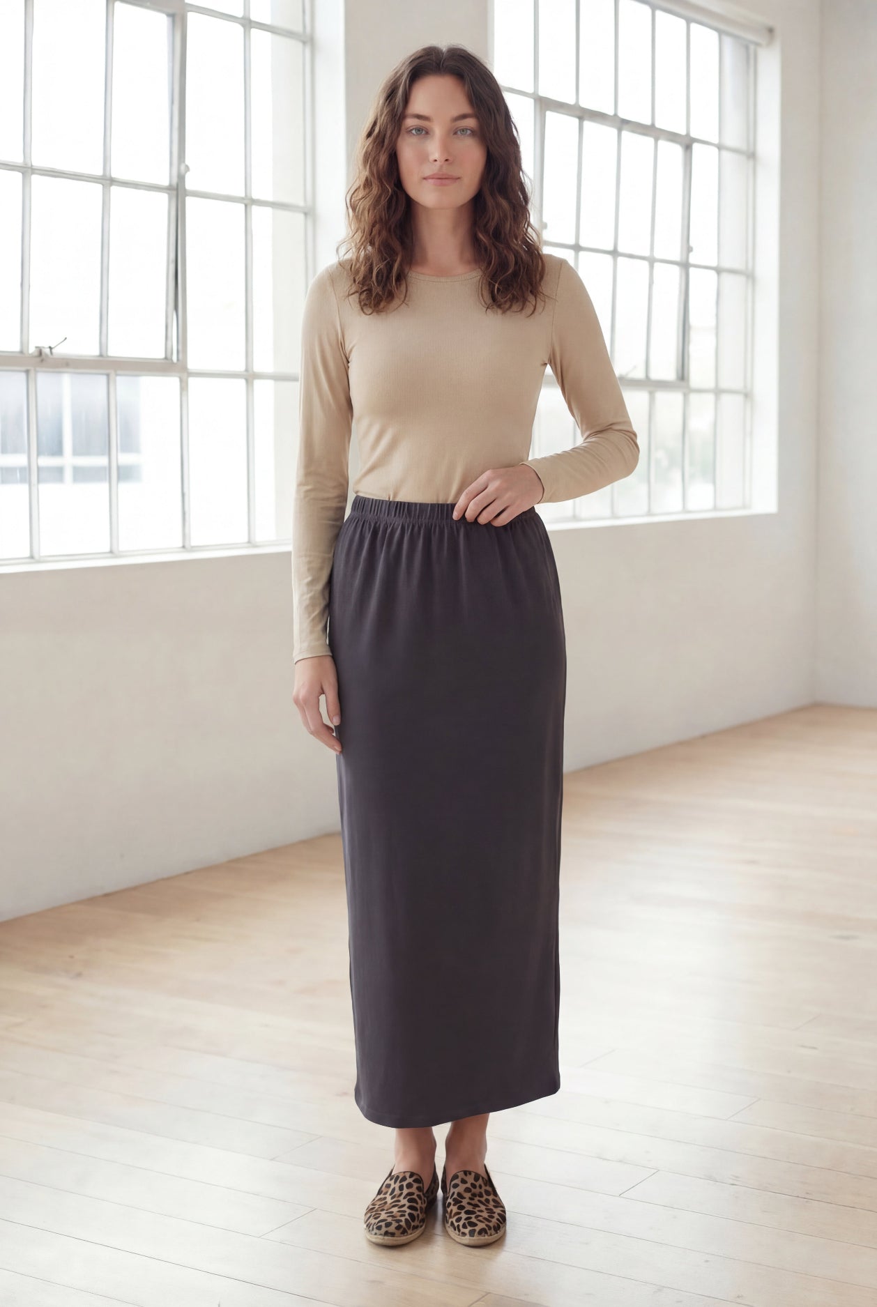 Model wearing Nuggles® 36" Classic Skirt  in Steel Gray
