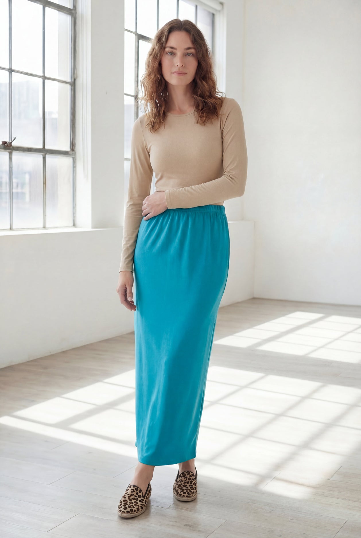 Model wearing Nuggles® 36" Classic Skirt in Teal
