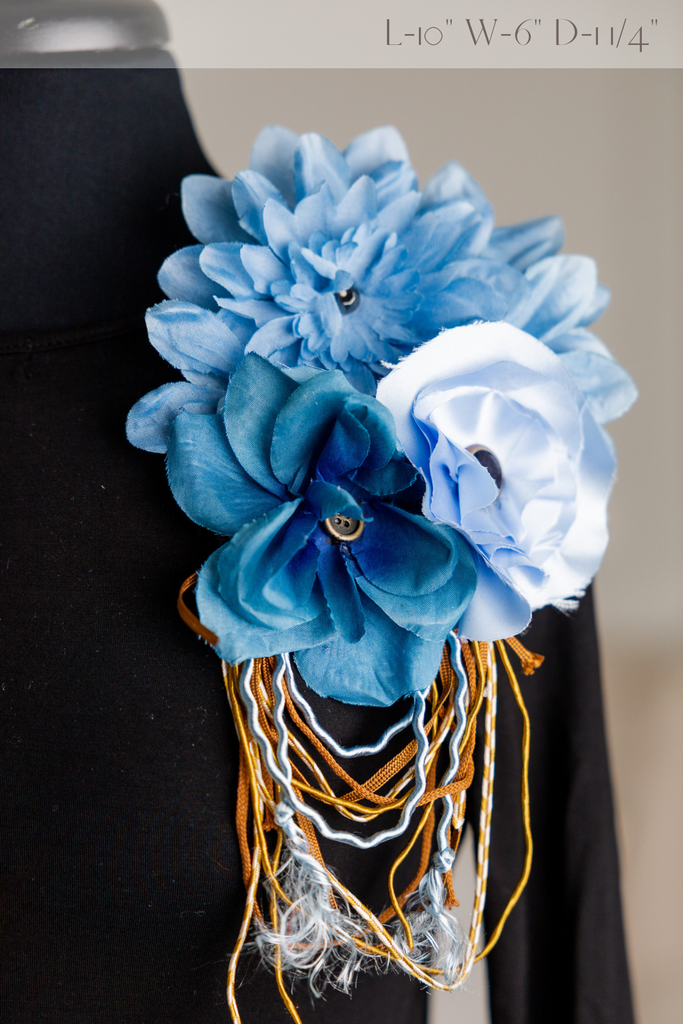 pretty flower pins 