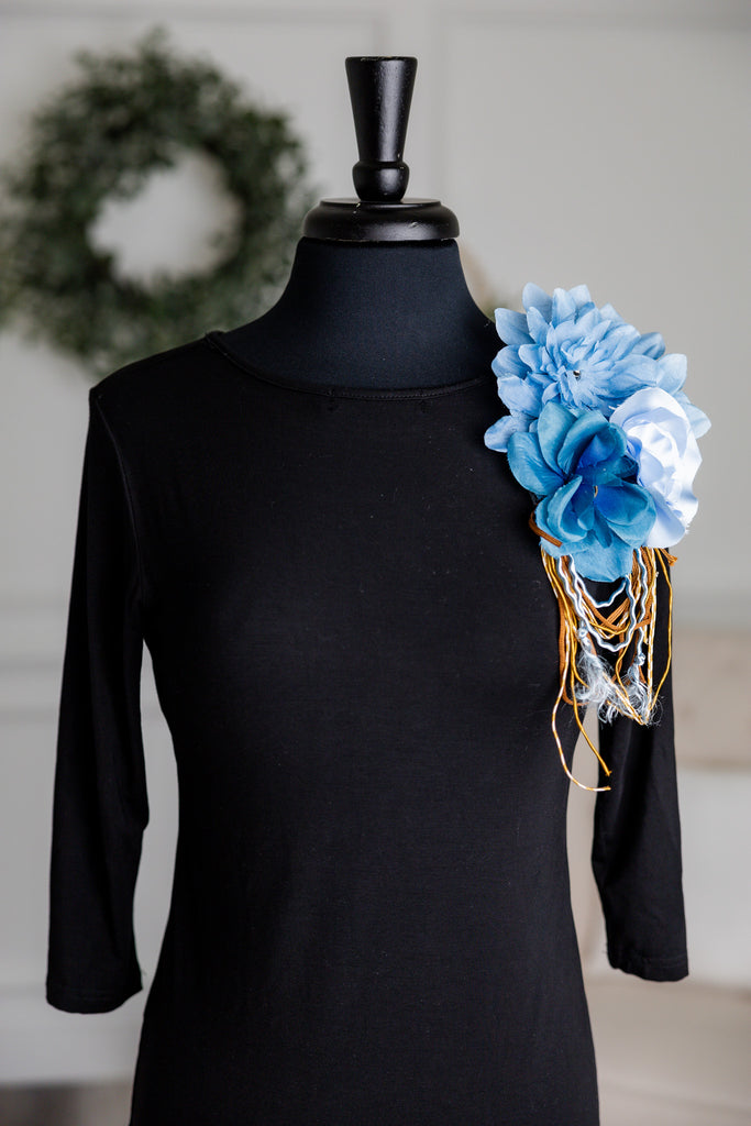 pretty flower pins 